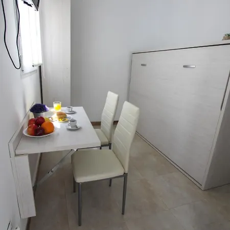 Estudio Nazari Medio At Apartmán